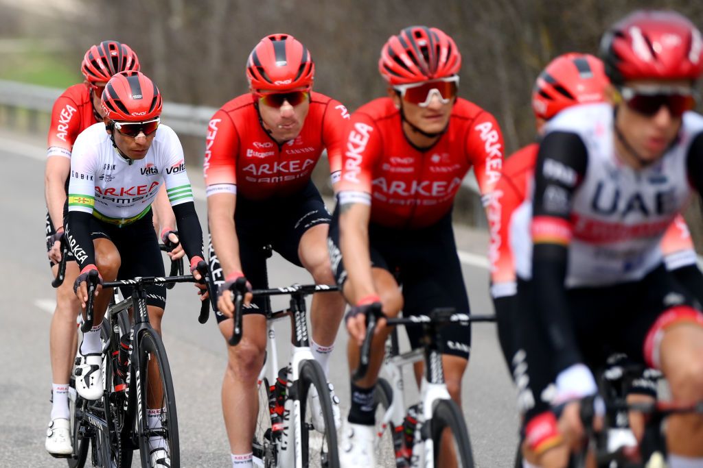 VILANOVA I LA GELTRU SPAIN MARCH 25 Nairo Alexander Quintana Rojas of Colombia and Team Arka Samsic green leader jersey competes during the 101st Volta Ciclista a Catalunya 2022 Stage 5 a 2063km stage from La Pobla de Segur to Vilanova i la Geltr VoltaCatalunya101 WorldTour on March 25 2022 in Vilanova i la Geltru Spain Photo by David RamosGetty Images