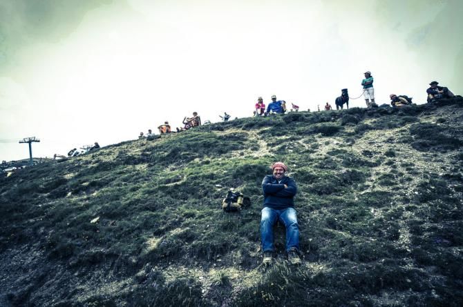 Top of the Tourmalet from La Mongie Very very funny isn't it - Ohhh.. i think a little bit of wee has come out..