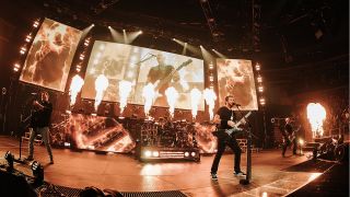 Nickelback live