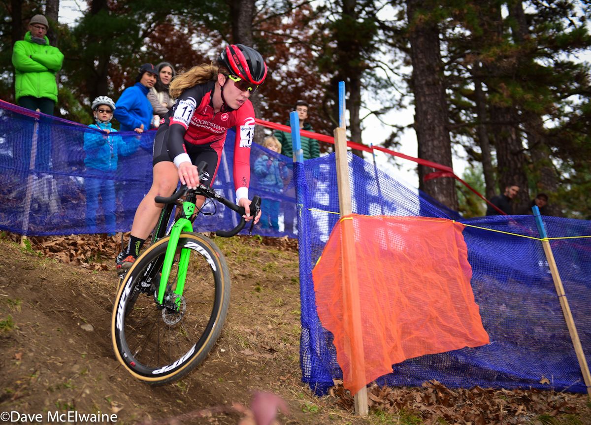 Emma White (Cyclocrossworld.com) keeping pace with Ellen Noble (JAM/NCC/Vittoria) near the end of lap three