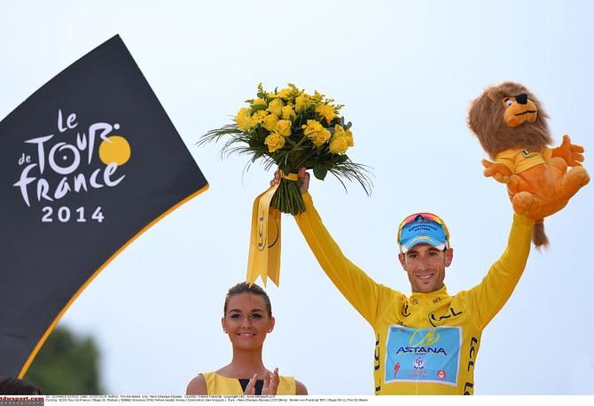 Vincenzo Nibali (Astana) in yellow