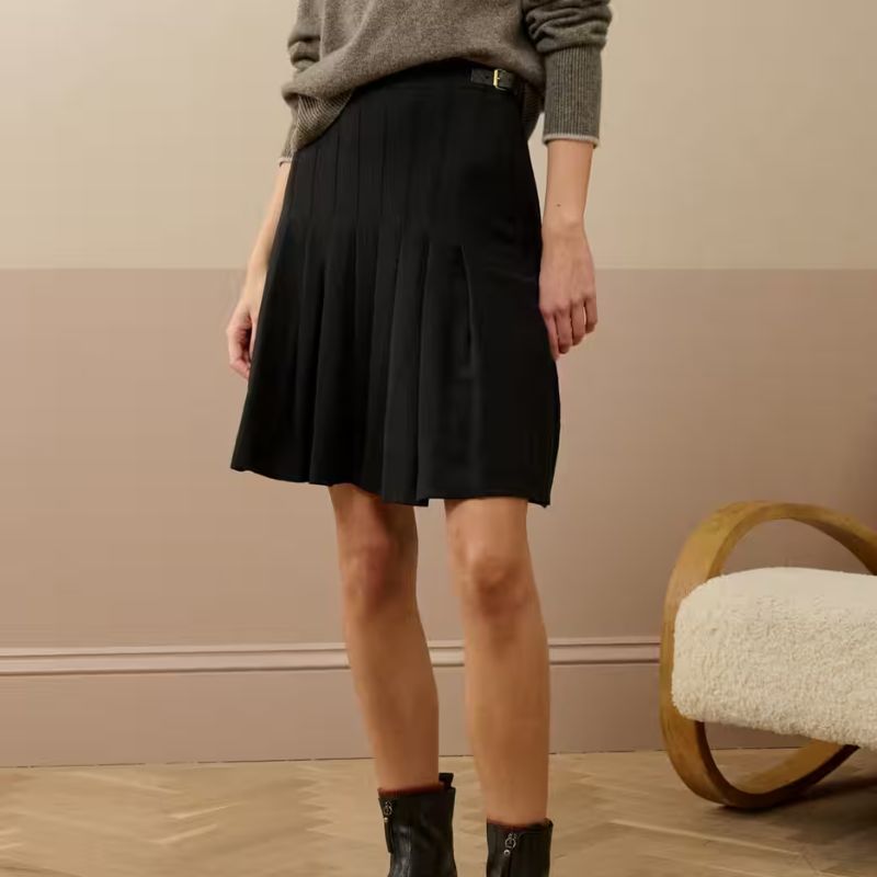 Brora Wool Crepe Kilt on model