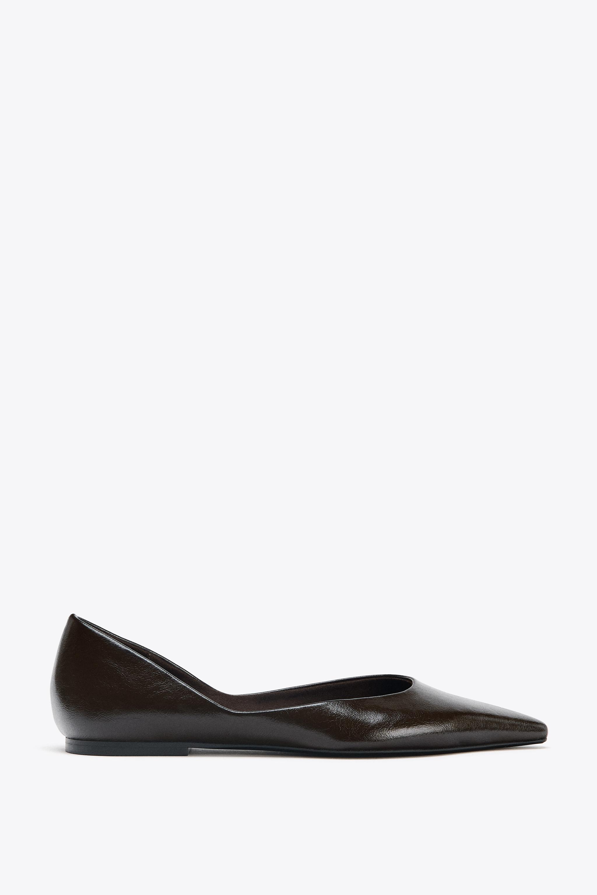 Pointed Flat Shoes