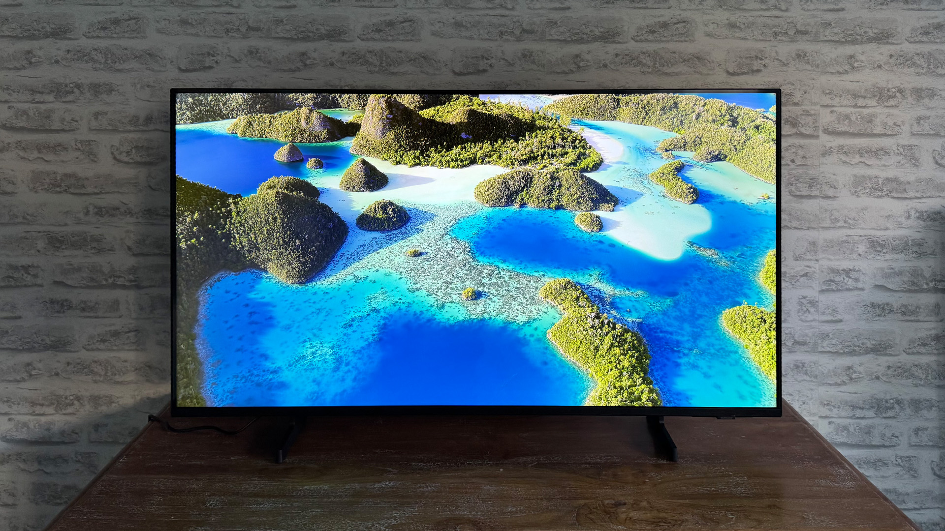 Samsung U8000F 43-inch TV