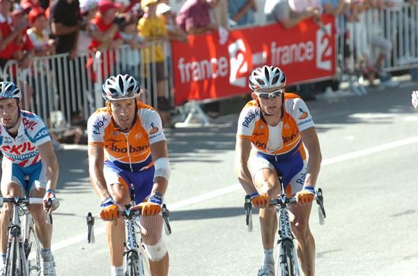 Rabobank's Juan Antonio Flecha and Stef Clement accompany one another to the finish