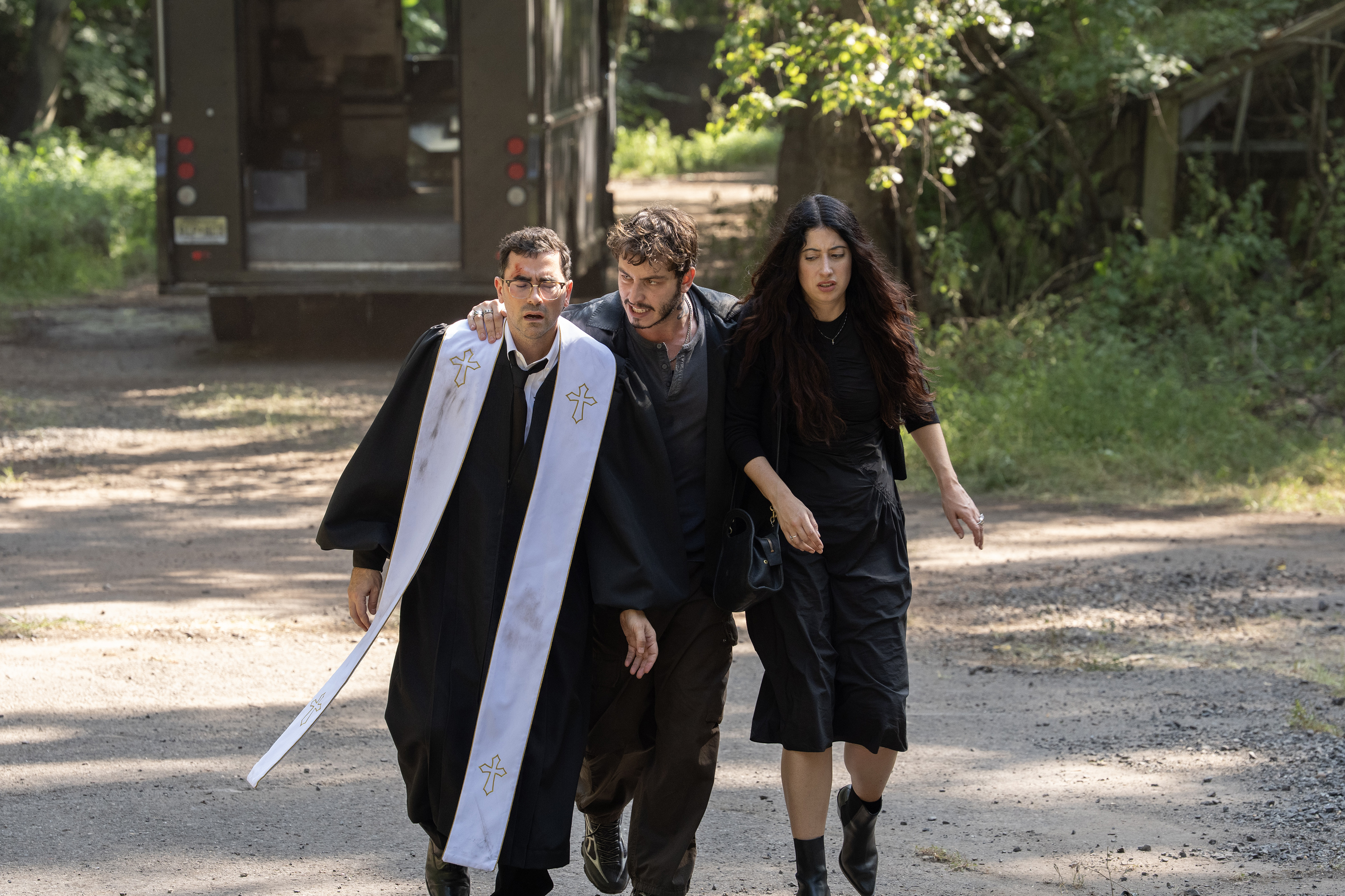 l-r Dan Levy as Nicky, Boran Kuzum as Yusuf, and Taylor Ortega as Morgan in Episode 102 of BIG MISTAKES.