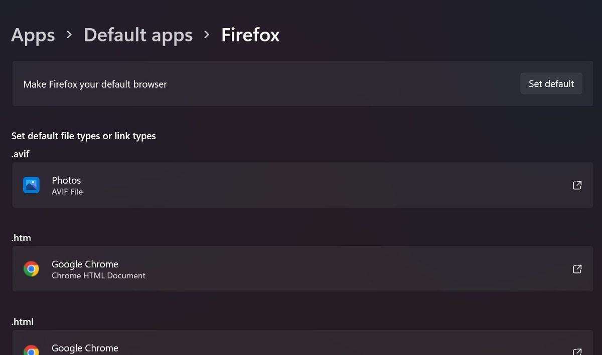 Microsoft Windows 11 default browser app comparison between Windows 11 updates