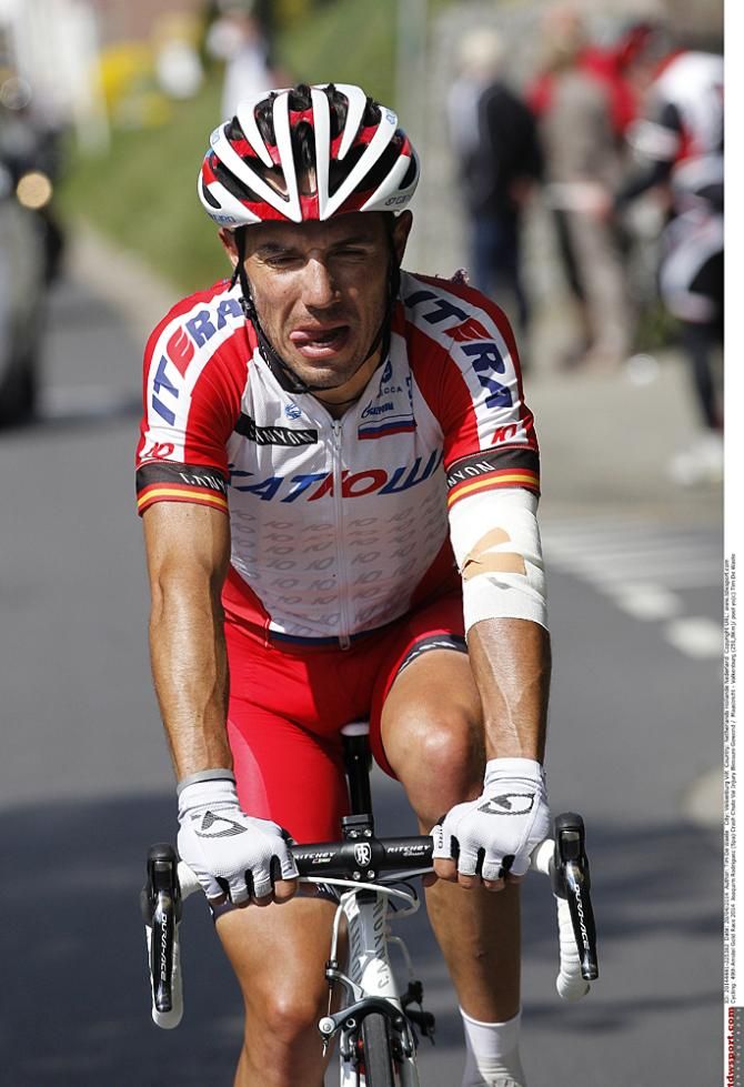 Joaquim Rodriguez in obvious pain after crashing during the Amstel Gold Race