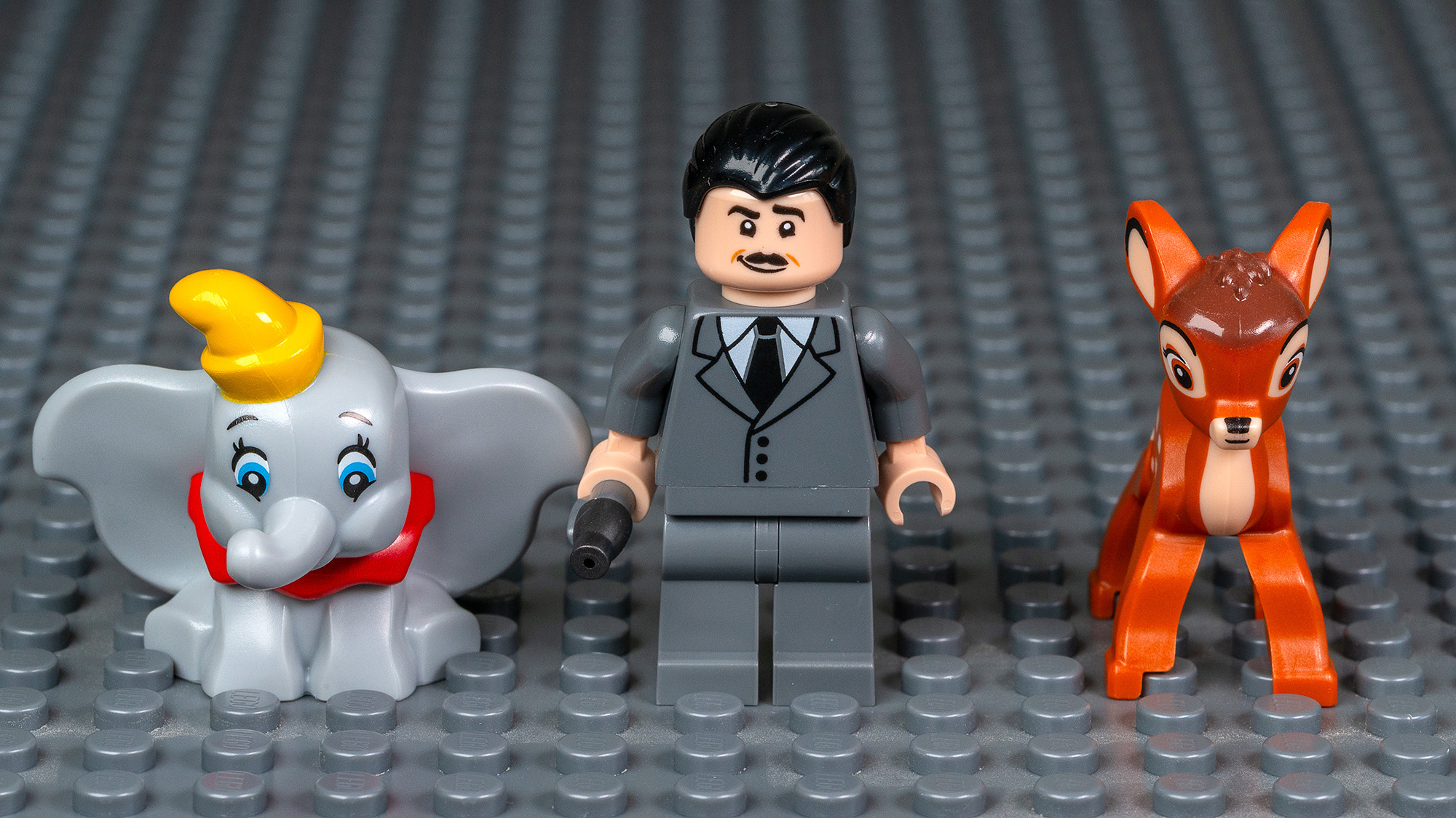 Lego Walt Disney Tribute Camera (43230) Minifigures Dumbo, Walt Disney, and Bambi