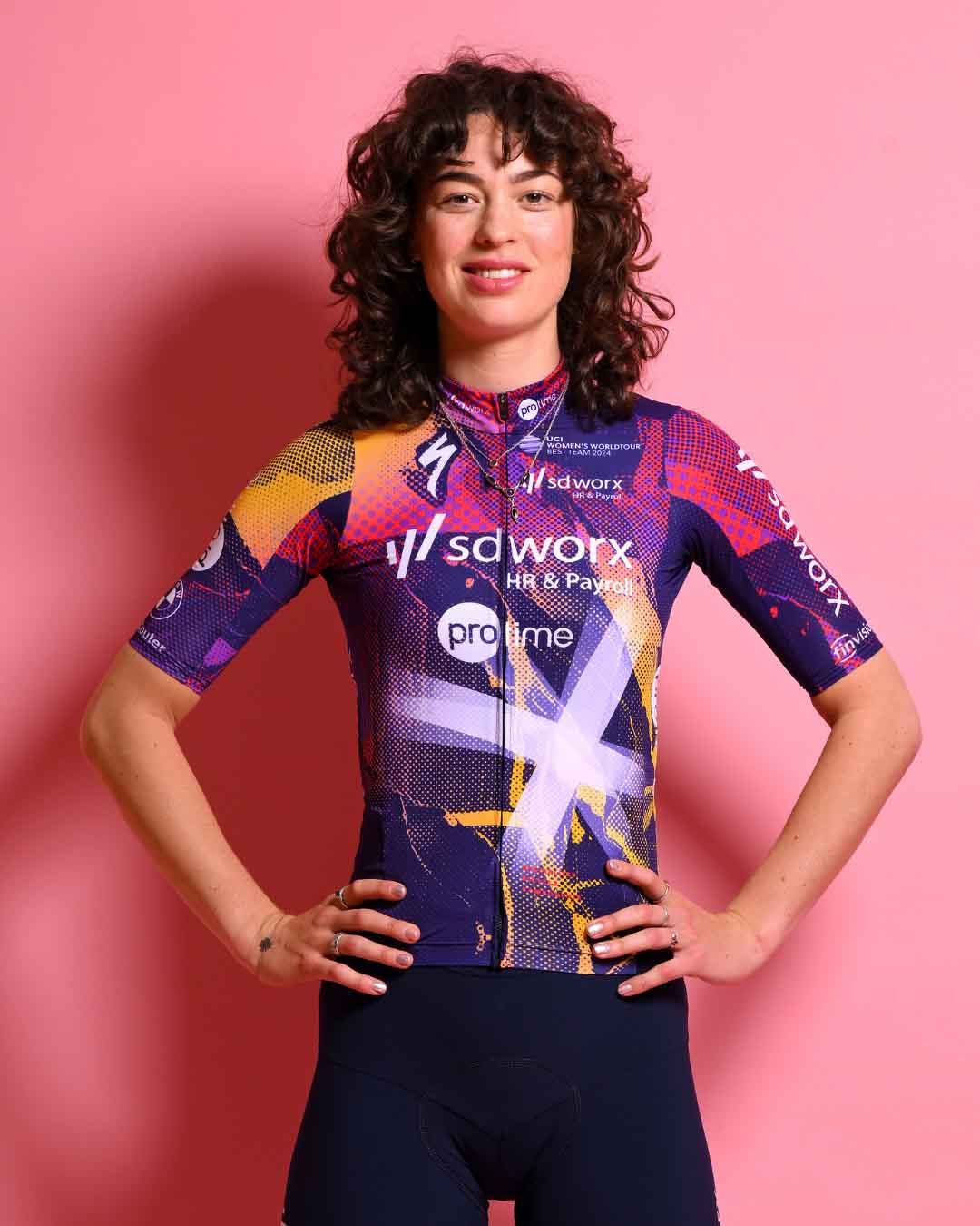 Mischa Bredewold shows off the new 2025 kit