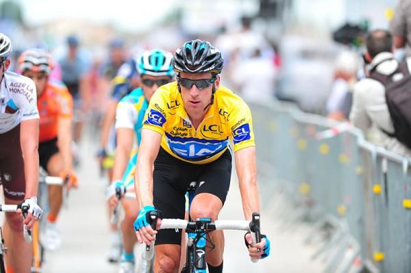 Bradley Wiggins (Sky Procycling) stays in yellow