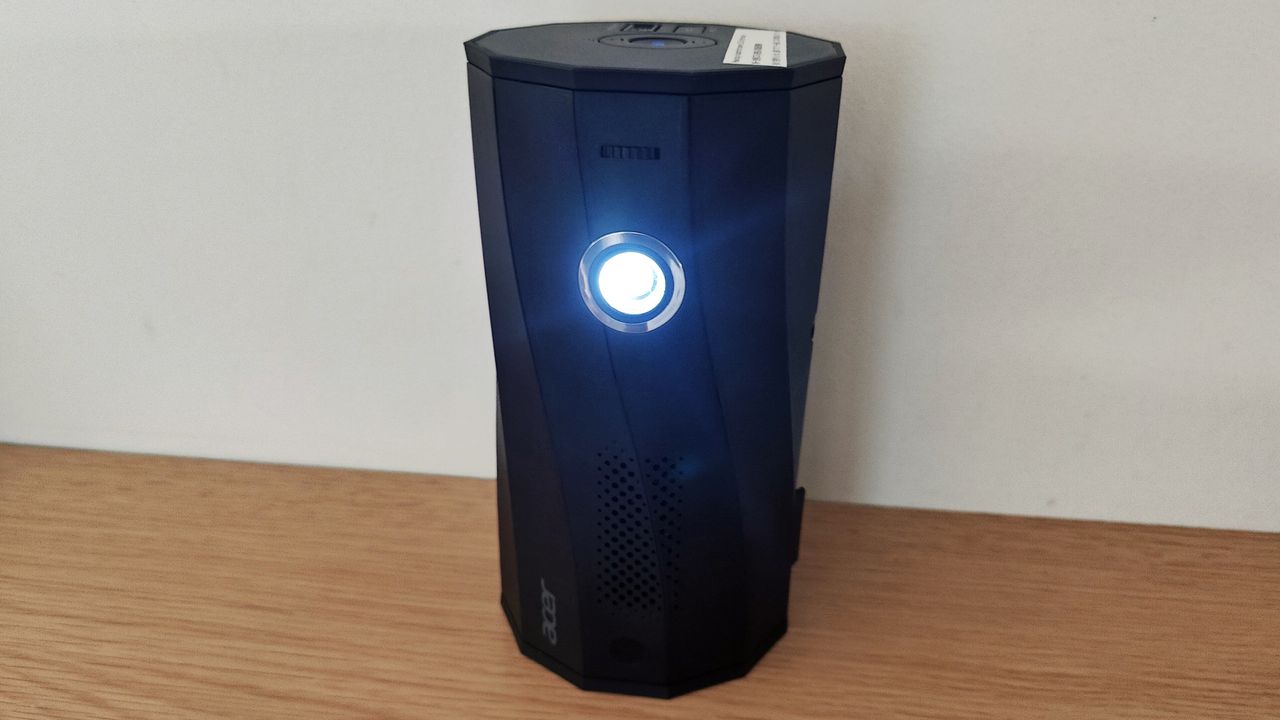 Acer C250i review portable projector vertically stood