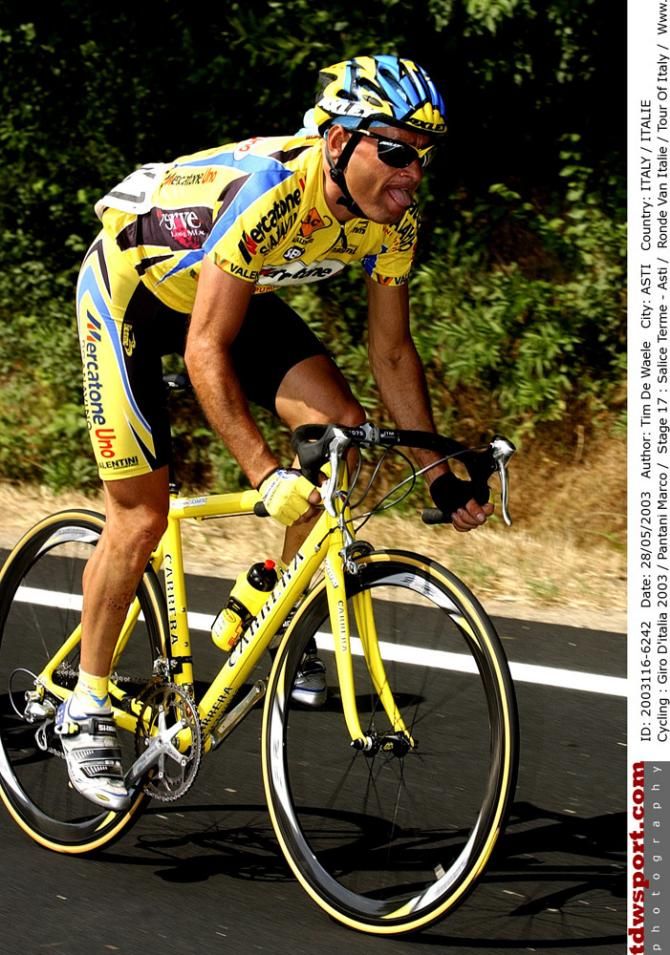 Marco Pantani in action during the 2003 Giro d'Italia, the final Grand Tour of his career