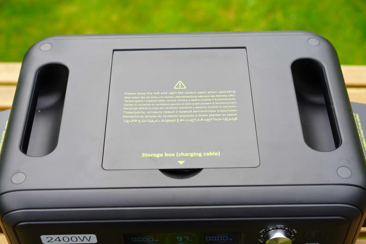 Fossibot F2400 during our review process