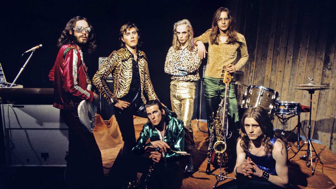 Whirlpool stroom Moet The Story Behind The Song: Virginia Plain By Roxy Music | Louder
