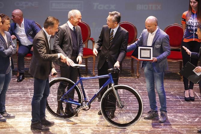 2015 Nippo-Vini Fantini official team presentation with De Rosa