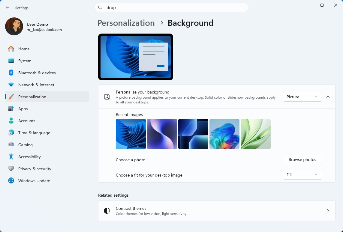 Windows 11 Settings showing the Background page.