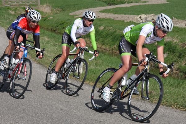 Nederland Bloeit's Sarah D&uuml;ster, Annemiek Van Vleuten and Loes Gunnewijk