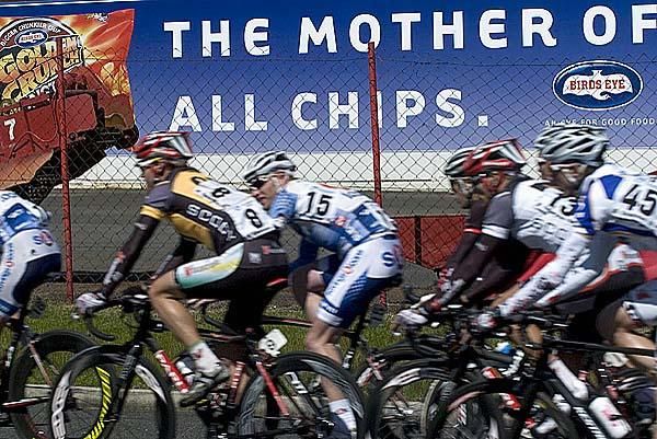When the chips were down, the peloton decided to bring back the break on the final lap of stage six.