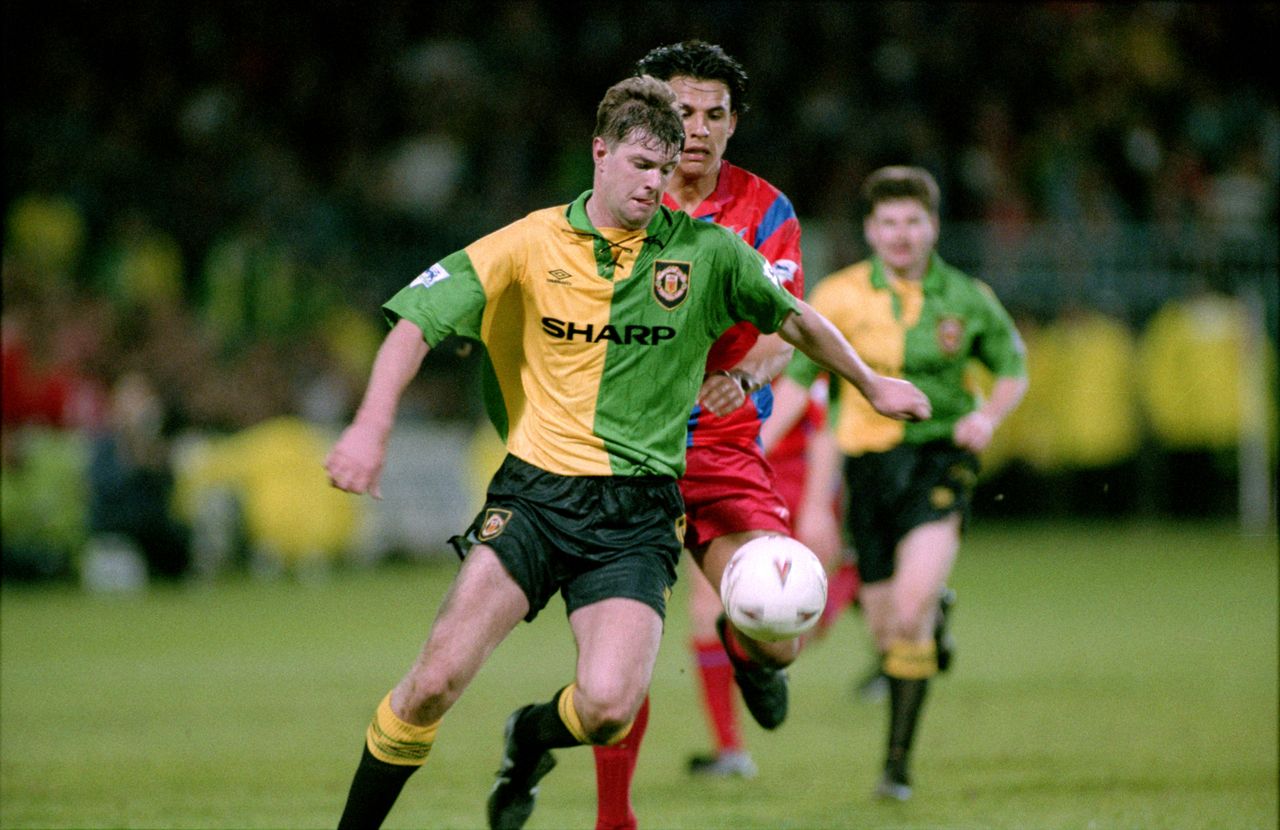 Gary Pallister in action for Manchester United against Crystal Palace in the Premier League at Selhurst Park, April 1993