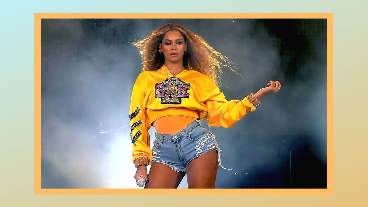 Hold up! It's the Beyoncé workout routine—here's how the superstar stays in shape