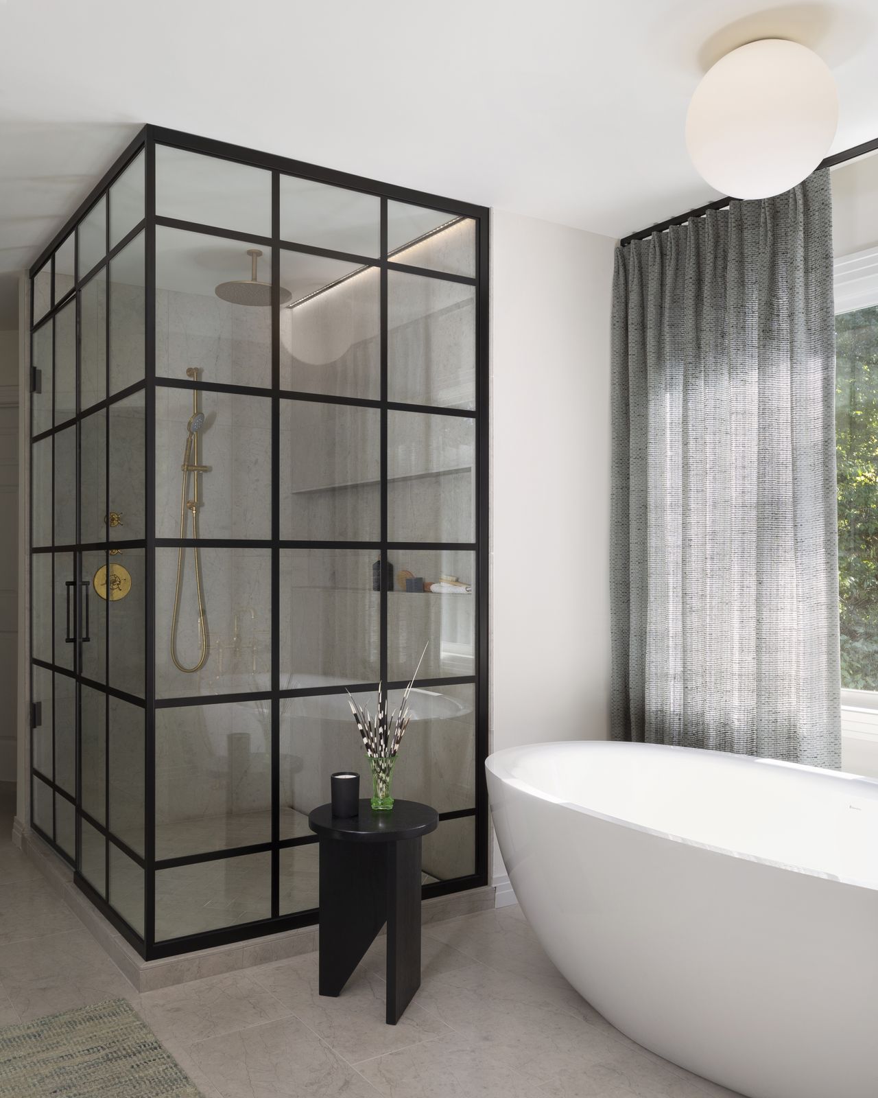 Who Says Shower Enclosures Can't be Glam? 6 Inspiring Ideas | Livingetc