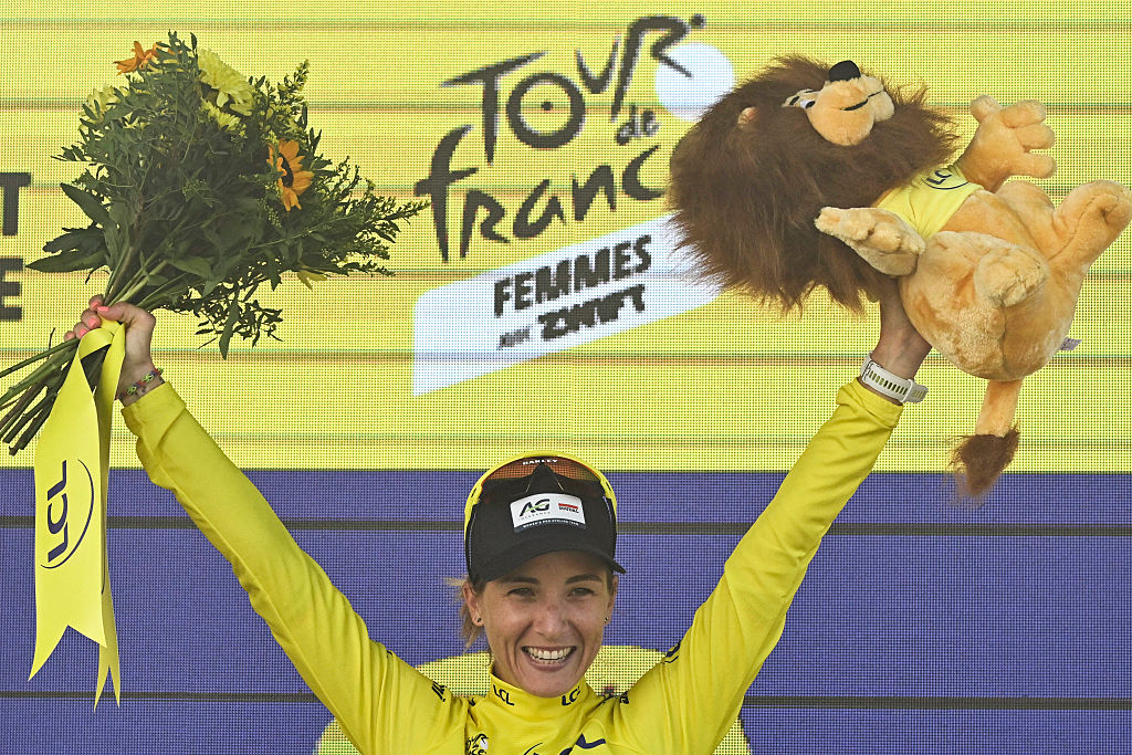 Kim Le Court reclaims the yellow jersey after winning stage 5 at the 2025 Tour de France Femmes