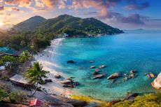 Silver Beach on Koh Samui island at sunset, Thailand.