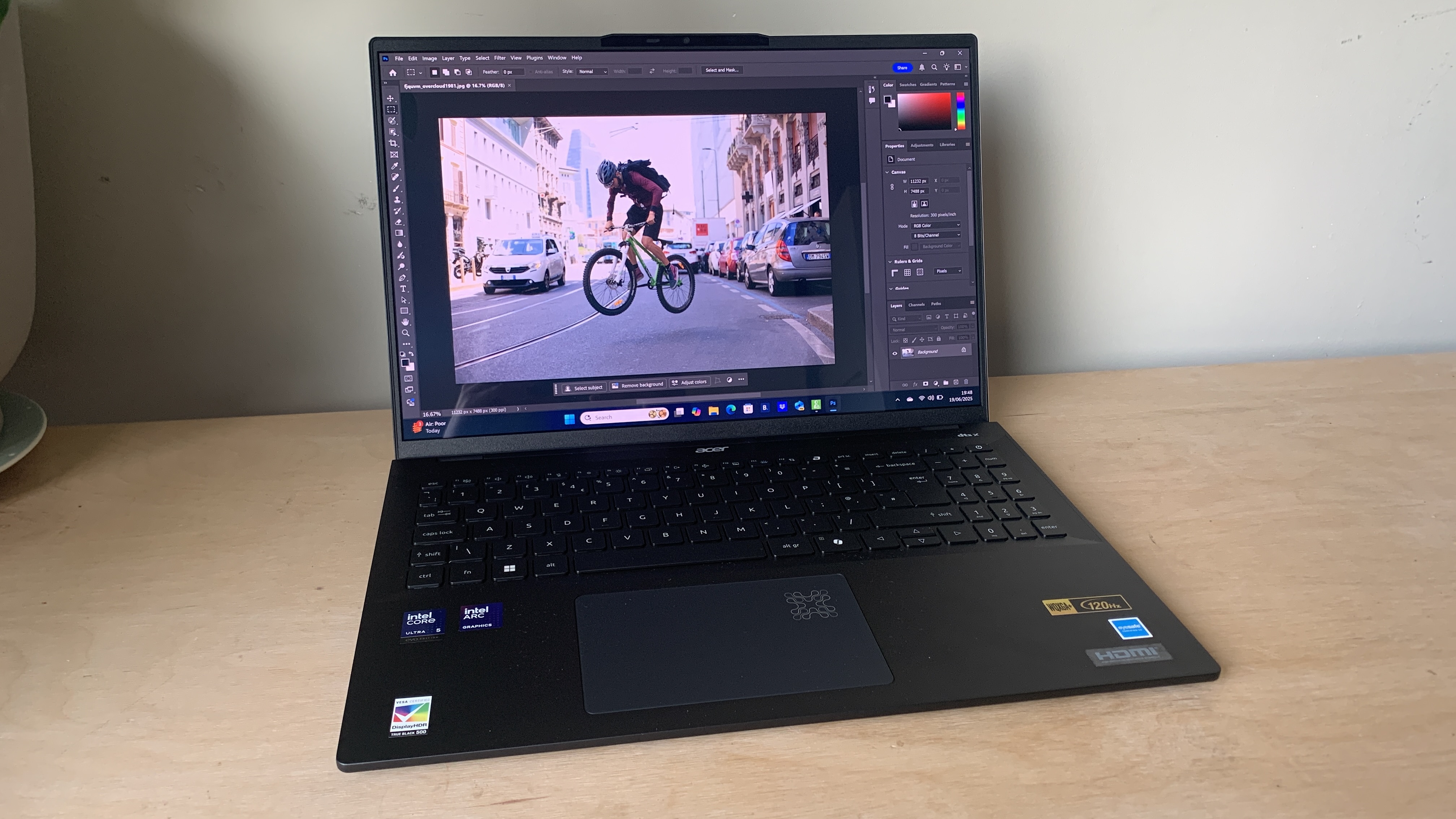 Acer Swift 16 AI