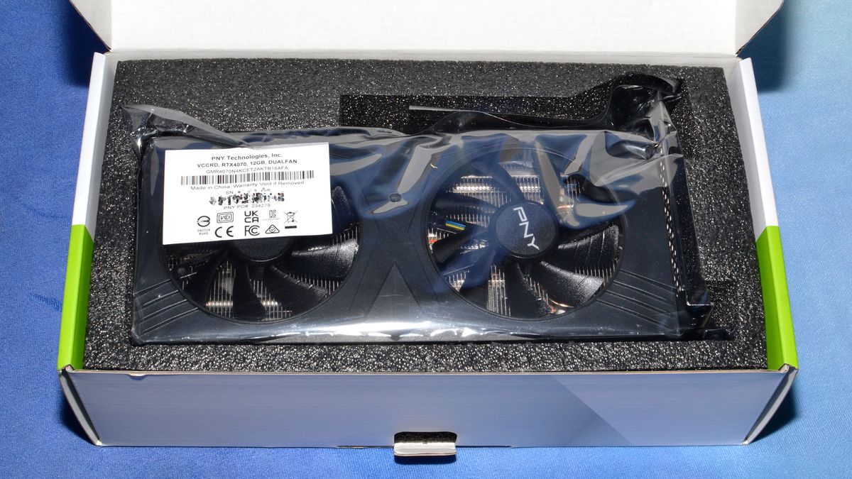PNY RTX 4070 card photos and unboxing