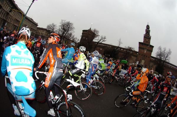 The 2010 Milan-San Remo peloton