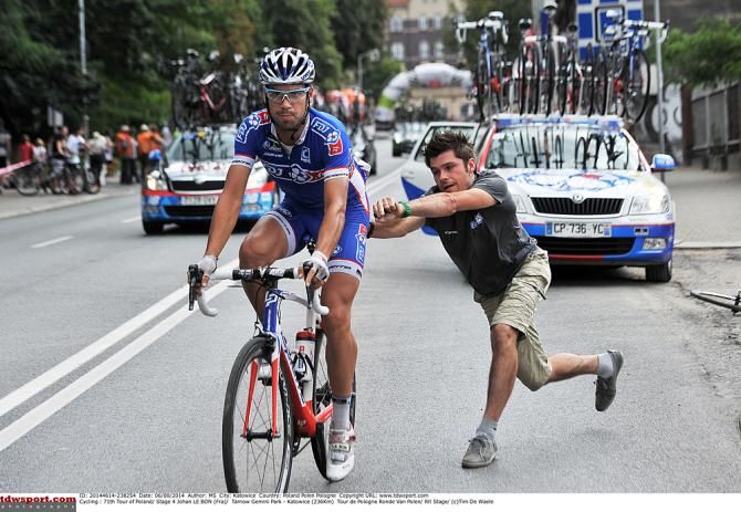Johan Le Bon (FDJ) gets a push