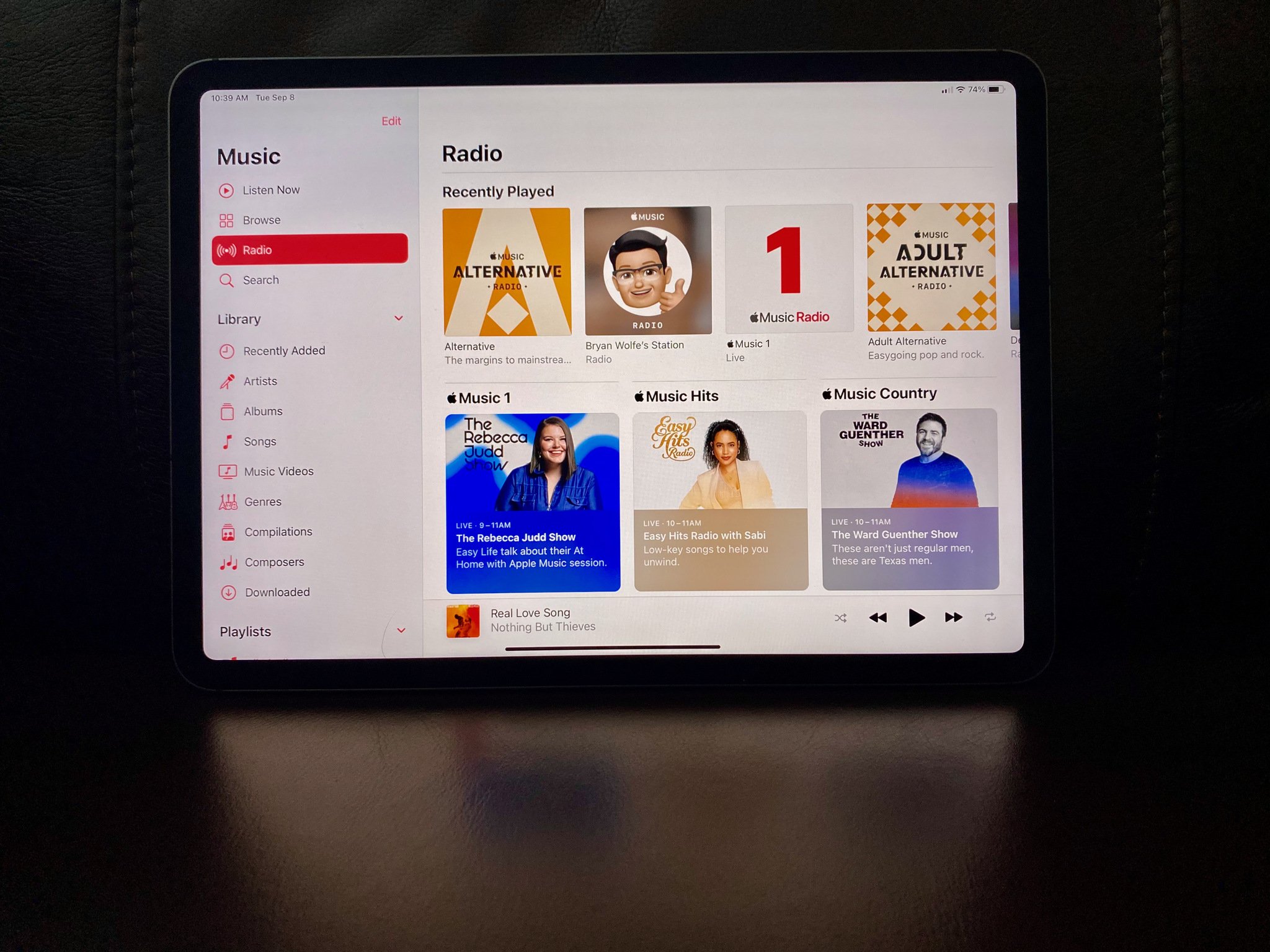 Мьюзик ошибки. Apple music шаблон. Мьюзик ошибки. Синхронизация музыки на iphone с itunes. Apple music1.