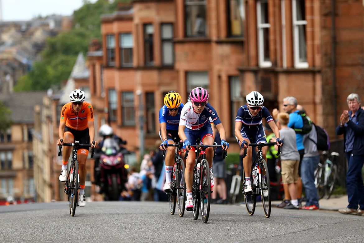 Lucinda Brand, Sophie Wright, Juliet Labous in the breakaway