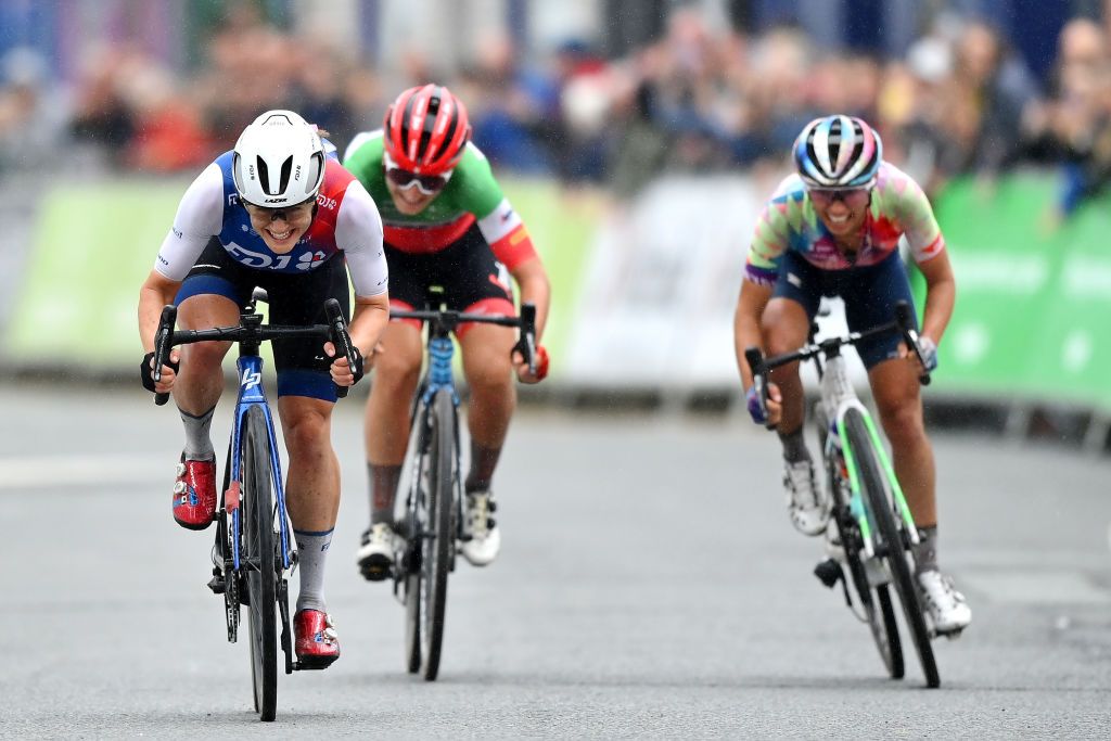 WELSHPOOL WALES JUNE 09 LR Grace Brown of Australia and Team FDJ Nouvelle Aquitaine Futuroscope Elisa Longo Borghini of Italy and Team Trek Segafredo and Katarzyna Niewiadoma of Poland and Team CanyonSram Racing sprint to win during the 8th The Womens Tour 2022 Stage 4 a 1447km from Wrexham to Welshpool WomensTour UCIWWT on June 09 2022 in Welshpool Wales Photo by Justin SetterfieldGetty Images