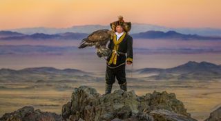TV Tonight the Eagle Huntress with her golden eagle.