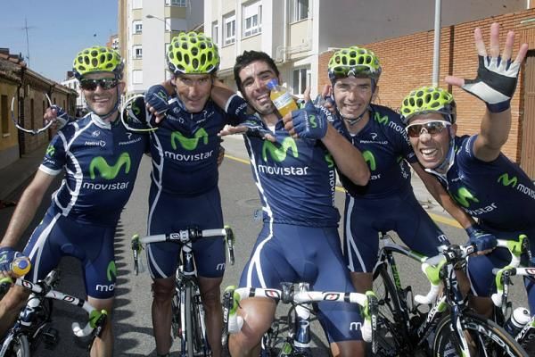Movistar celebrates Francisco Ventoso's stage win.
