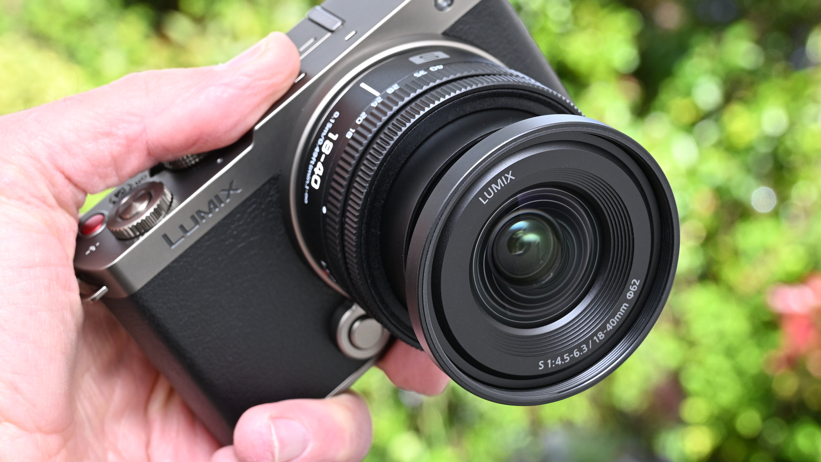 Panasonic Lumix S 18-40mm f/4.5-6.3 product image