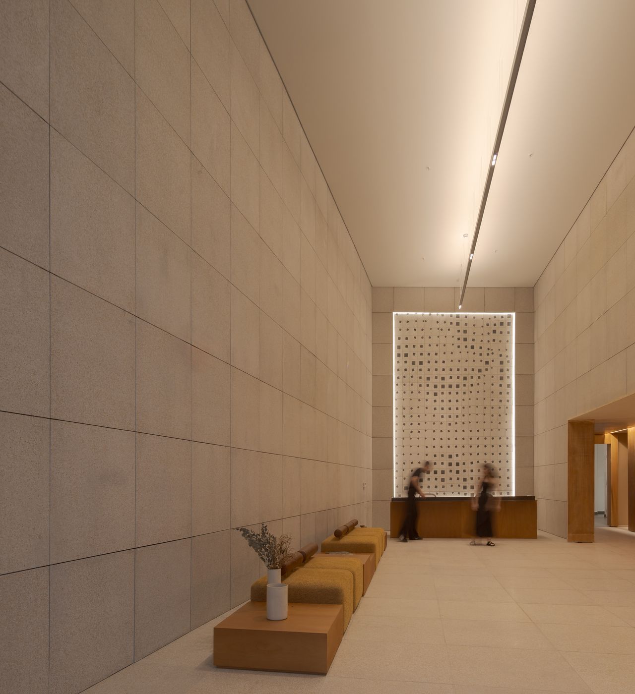 Lobby space in the Valente building, S&atilde;o Paulo