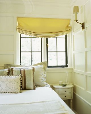 small bedroom curtains