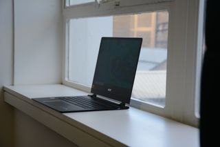 Acer Swift 7 (SF714-51T) open side view