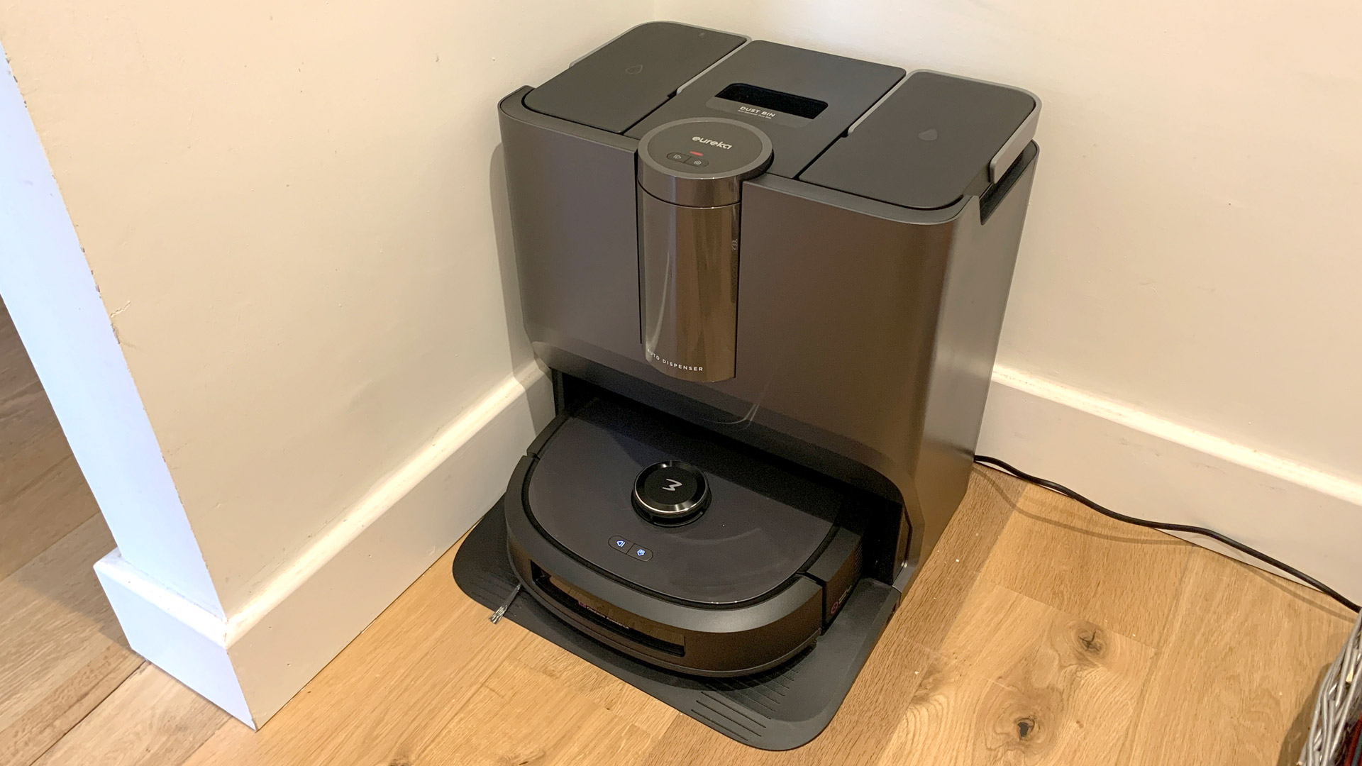 Eureka J20 robot vacuum in its base station