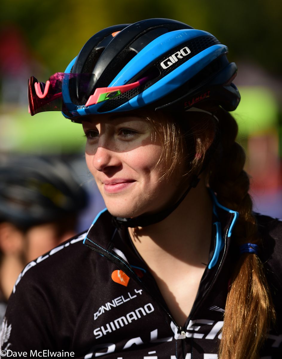 Laurel Rathbun (Shimano-Maxxis) at the start