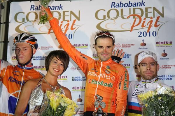 Pro men's podium (l-r): Lars Boom (Rabobank), Samuel Sanchez (Euskaltel - Euskadi) and Cadel Evans (BMC Racing Team)