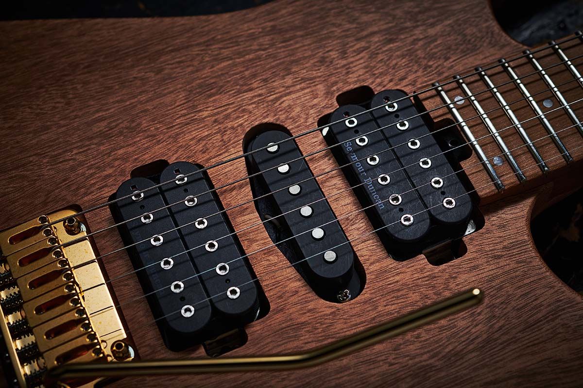 Charvel Pro-Mod DK24 HSH 2PT CM Mahogany Natural