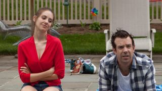Alison Brie and Jason Sudeikis in Sleeping with Other People.