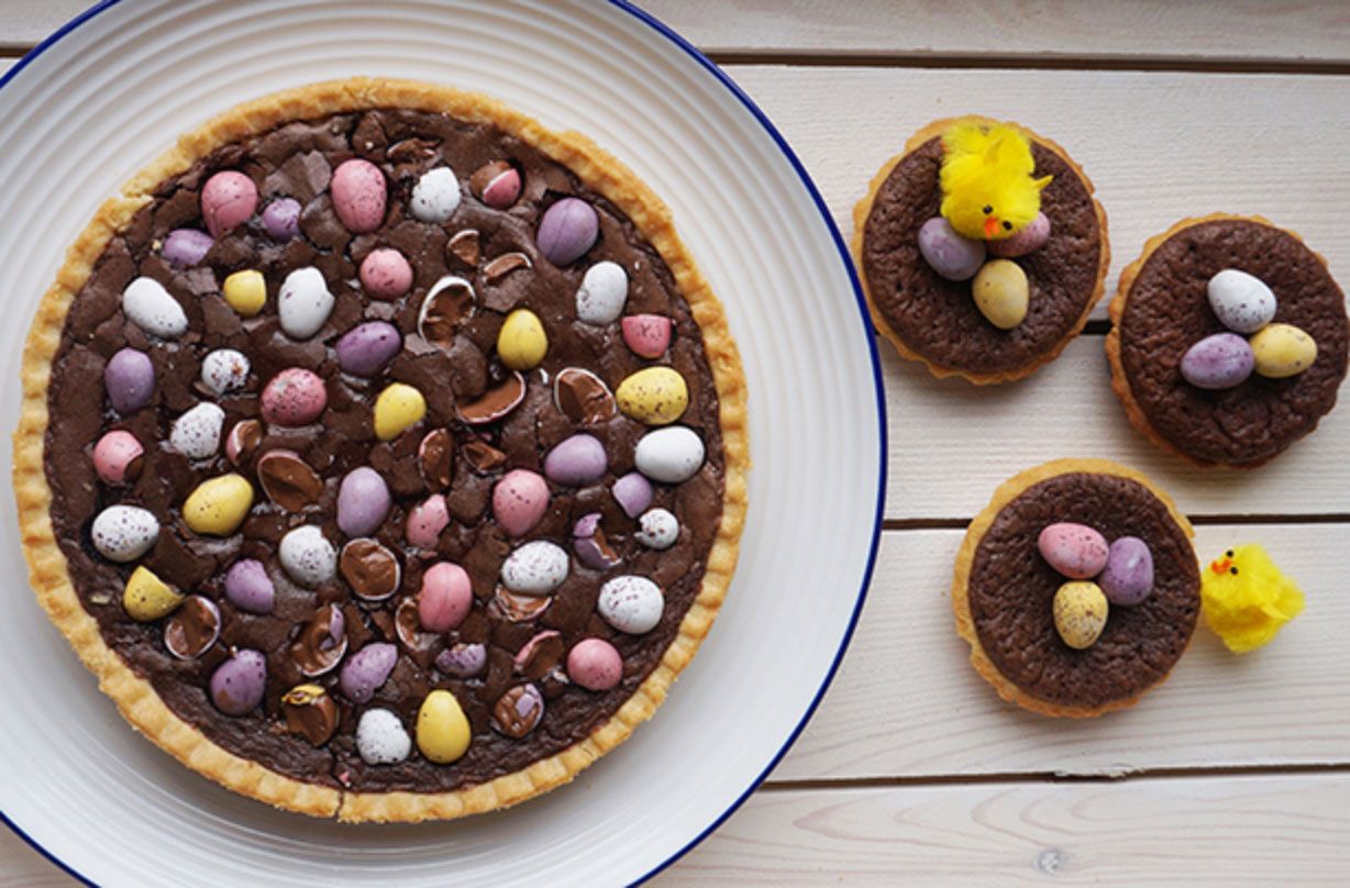 Mini Egg brownie tart