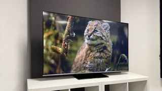 Mitchell & Brown QLED1811 QLED TV