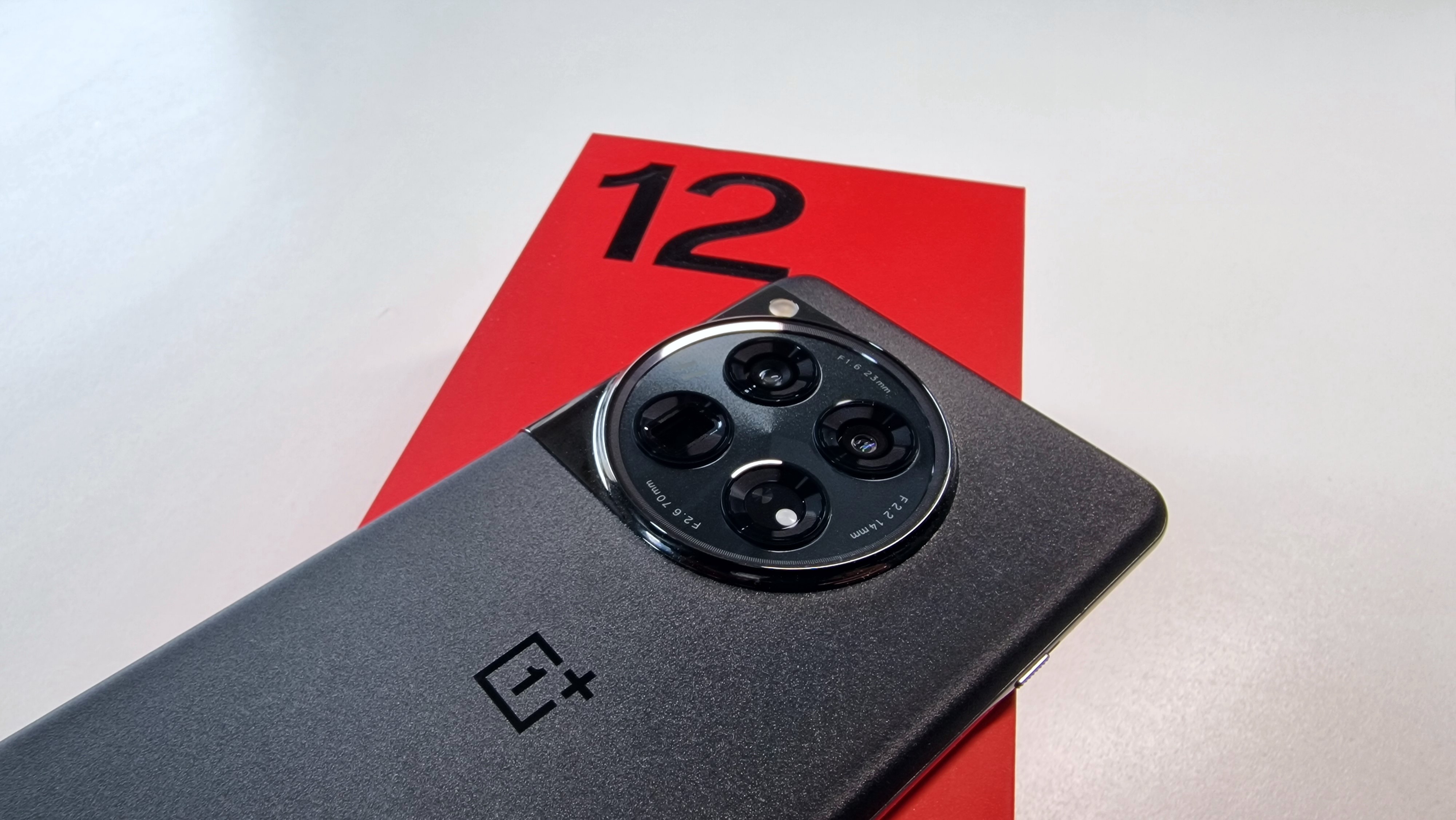 OnePlus 12