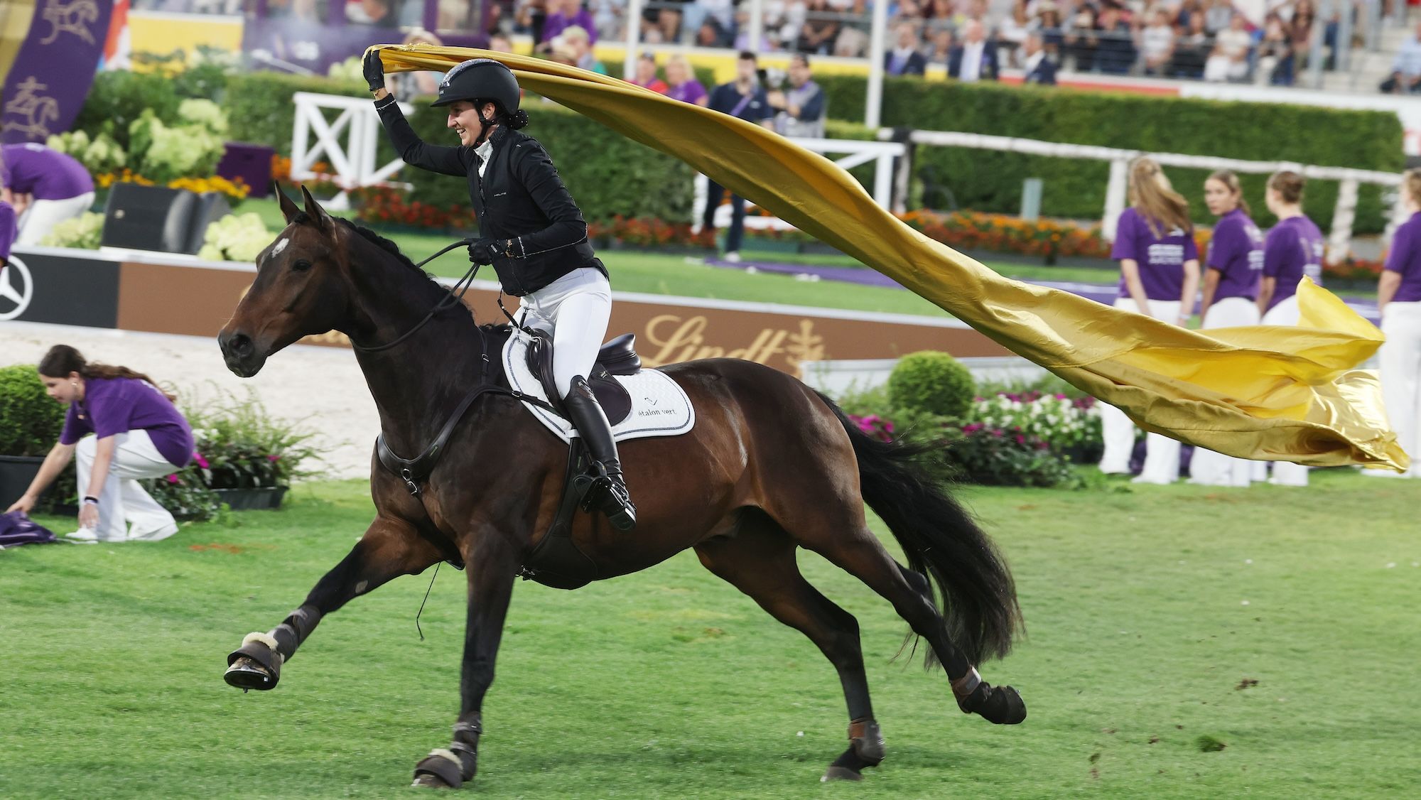 Feeling the change: meet the bridleless rider who opened the World Championships in Aachen
